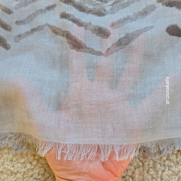 NWT Kinross Silk Cashmere Scarf Lightweight - Picture 5 of 10